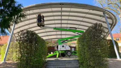 Spezialdach für Freilichtbühne: Röbel ist jetzt auf dem Niveau von Singapur und Dubai