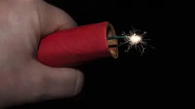 Sprengung eines Stromverteilerkastens im Burgenlandkreis durch Unbekannte