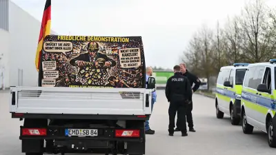 Spritpreis-Protest: Autokonvoi rollt von Emden nach Berlin - „Uns platzt die Hutschnur“