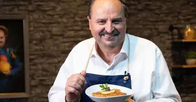 Starkoch Johann Lafer: Das perfekte Wiener Schnitzel als Liebesbeweis