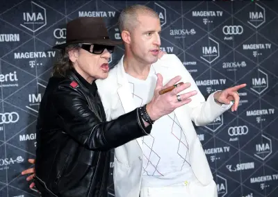 Stuckrad-Barre macht Udos Spitznamen 'Stuckiman' zum offiziellen Künstlernamen im Pass