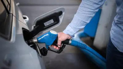 Tankstellenverband kritisiert Steuersenkung: „17 Cent werden nicht voll durchgereicht“