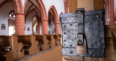 Taschendiebfahnder schnappt Kirchen-Diebin in Münchner Frauenkirche