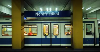 Tödlicher U-Bahn-Unfall in München: 47-Jähriger stürzt ohne Fremdeinwirkung ins Gleis