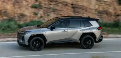 Toyota RAV4: Warum das unscheinbare SUV zum globalen Bestseller avanciert