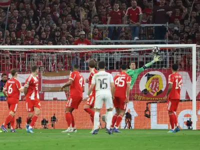 Trotz Neuer-Patzern: Bayern München erkämpft sich denkwürdigen Halbfinaleinzug