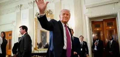 Trump erklärt unbefristete Waffenruhe im Iran-Konflikt trotz Widerstands der Mullahs