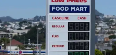 Trumps Irankrieg treibt Benzinpreise in den USA auf Rekordhoch