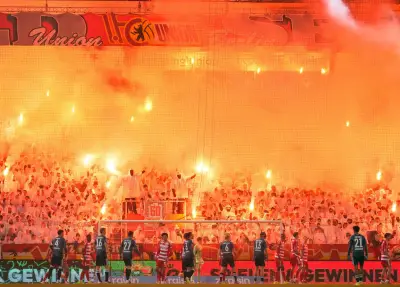 Union Berlin zahlt 340.000 Euro Strafe für massive Pyroshow im Bundesligaspiel