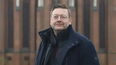 Vater verklagt Brandenburg wegen ausgefallenem Physikunterricht vor Verfassungsgericht