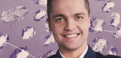 Vom Schauspieler zum Edelsteinhändler: Wie die Bühne zum Verhandlungstisch führte