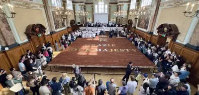 Weltrekord in London: 440 Meter langes Tiramisu aus 19.000 Eiern