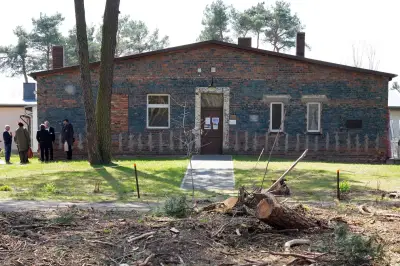 Woidke würdigt Arbeit der Gedenkstätte Schlieben-Berga zum 15. Jubiläum