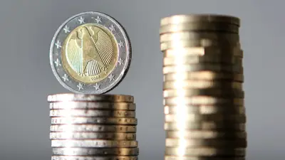 Zins-Alarm! Rating-Agenturen warnen vor Herabstufung Deutschlands