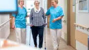 Alterstraumazentrum Halle: Hilfe für Sturzpatienten erneut zertifiziert