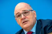 Arbeitgeberpräsident kritisiert 1.000-Euro-Prämie als einseitige Belastung für Unternehmen