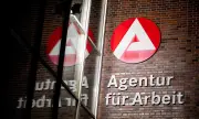 Arbeitslosenzahl sinkt im April leicht auf 3,008 Millionen