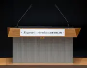 Berliner Umfrage: CDU führt knapp vor SPD und AfD - Dreierbündnis wahrscheinlich