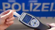 Betrunkener Lkw-Fahrer mit 2,18 Promille auf B192 gestoppt: Zeuge meldet Schlangenlinien