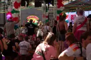 Bierkönig-Eröffnung auf Mallorca: Ausgelassene Feierlaune und altbekannte Probleme