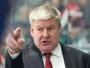 Bill Peters bleibt Cheftrainer der Augsburger Panther in der DEL