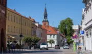 Büro der rechtsextremen Partei „Der dritte Weg“ in Wittstock mit Steinen attackiert