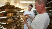 Brotprüfung in Halle: Wilslebener Bäckerei Behrens erhält zweimal Prädikat „sehr gut“