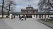 Buchenwald-Gedenken: Kontroversen um Redner und Palästinensertuch-Kampagne