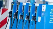 Bundestag beschließt Tankrabatt: 17 Cent Entlastung pro Liter