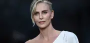Charlize Theron spricht über gewalttätige Kindheit und die Nacht, in der ihr Vater sie umbringen wollte