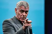 Clooney fordert erwachsene Debatte nach Iran-Kriegs-Drohungen von Trump