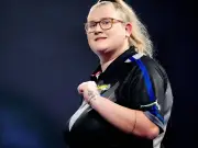 Darts-Geschichte: Erste Frau gewinnt offenes PDC-Turnier