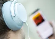 Deezer-Studie: Fast jeder zweite neue Song wird von KI erzeugt – Plattform reagiert