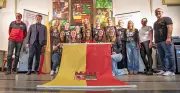 Dessau Volleys U18-Team kehrt mit Stadtfahnen aus Italien zurück - Siebter Platz beim Cornacchia World Cup