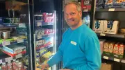 Einkaufen ohne Personal: Smartstore in Waren eröffnet