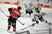Eisbären Berlin verlieren dramatisches Playoff-Spiel in Köln nach Verlängerung