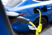 Elektroauto-Rabatte schrumpfen: Hohe Spritpreise und neue Förderung steigern Attraktivität