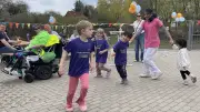 Engels-Fackel in Mirow: Kinder-Lebenslauf würdigt Hospizarbeit für schwer erkrankte Kinder
