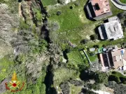 Erdrutsch in Süditalien: Autobahn und Bahnstrecke nach Unwettern gesperrt