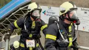Feuerwehr Waren knackt Rekorde bei 701-Stufen-Lauf in Oberhof mit 30 kg Montur