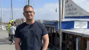 Fischer auf Insel Poel klagt über Schaulustige bei gestrandetem Wal