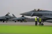 Fünf Eurofighter landen auf Lübecker Flughafen: Luftwaffe übt zivile Zusammenarbeit