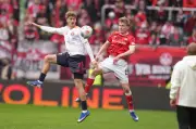 Früher Platzverweis ebnet Weg: FC Kaiserslautern besiegt Fortuna Düsseldorf klar mit 3:0