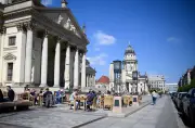 Gendarmenmarkt soll grüner werden: Keine neuen Bäume geplant