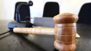 Gerichtsurteil in Zeitz: Vorbestrafter erhält Bewährungsstrafe trotz Vorstrafen