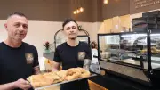 Griechische Kaffee-Kultur erobert Halle: Café 'Coffee Time' eröffnet mit mediterranem Flair