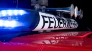 Großbrand in Salzwedeler Gartenanlage: Feuerwehr-Großeinsatz nach Gartenfeuer