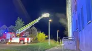 Großeinsatz in Crivitz: Brandstiftung in Wohnblock löst Feuerwehr-Alarm aus