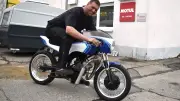 Güstrower Kfz-Meister baut DDR-Kultmoped zur Rennmaschine um