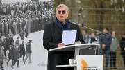 Hape Kerkeling hält bewegende Rede in Buchenwald: Enkel eines Überlebenden bricht das Schweigen